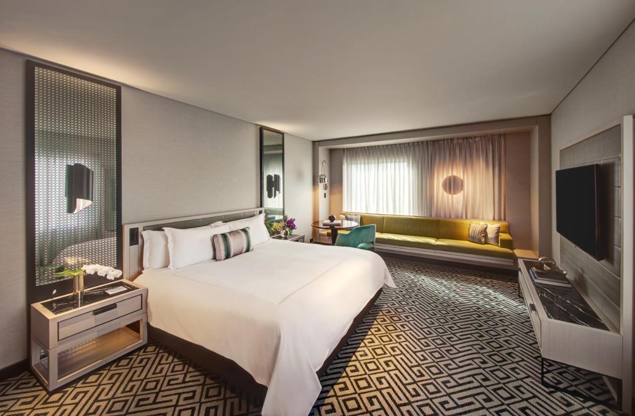 The Star Grand Hotel And Residences Sydney Buitenkant foto Deluxe Room