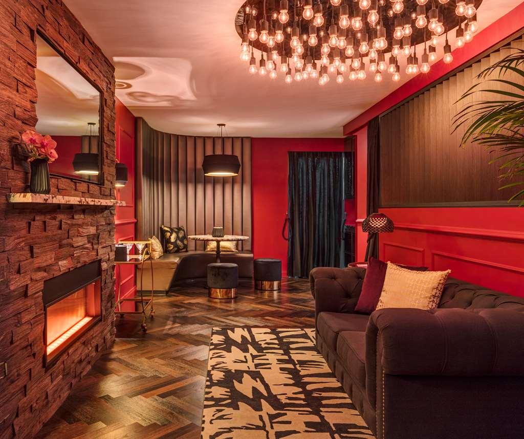 The Star Grand Hotel And Residences Sydney Kamer foto The interior of the hotel