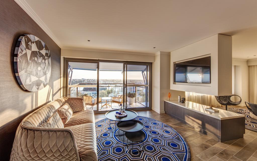The Star Grand Hotel And Residences Sydney Buitenkant foto The living room of a two-bedroom apartment at The Ivy Collection