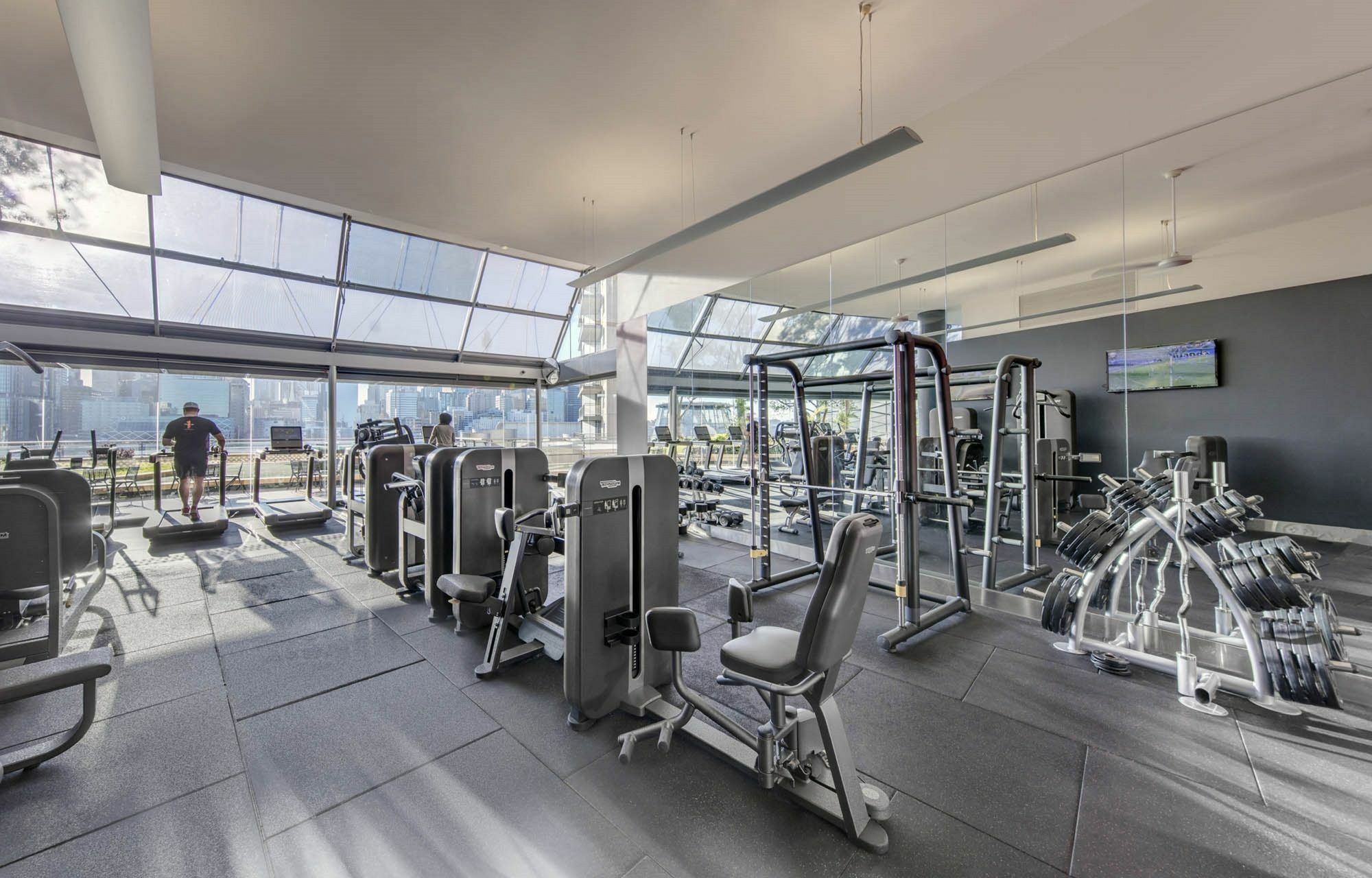 The Star Grand Hotel And Residences Sydney Buitenkant foto The gym at the 1000 Museum